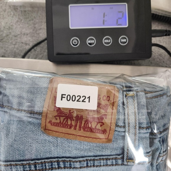 Levi's Wedgie Straight Jeans Womens 26 Blue High Rise Slim Distressed Light Wash - Picture 15 of 15